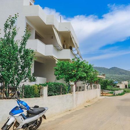 Vila Fredi Ksamil Luaran gambar