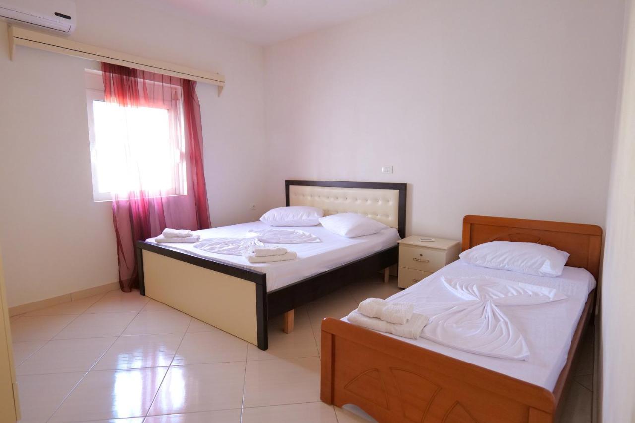 Vila Fredi Ksamil Luaran gambar