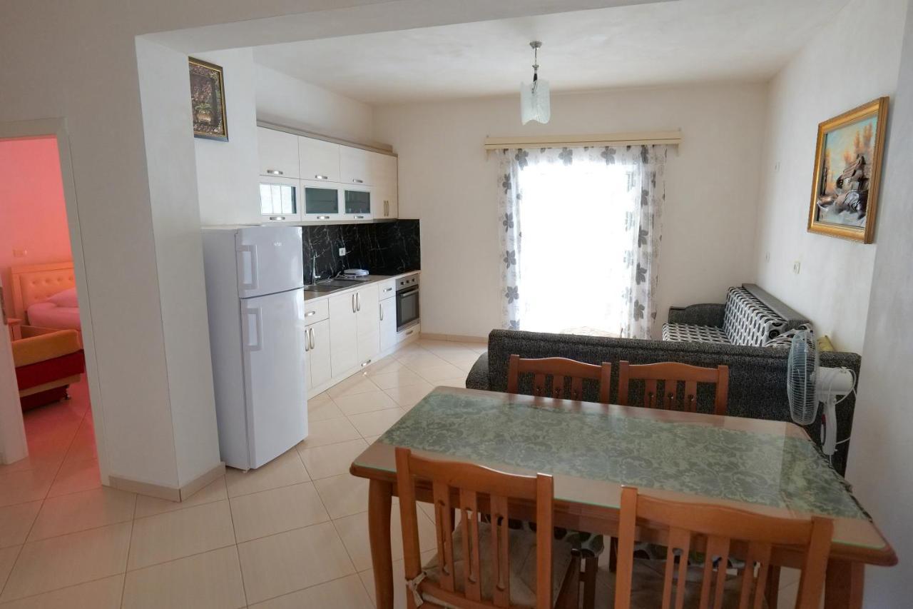 Vila Fredi Ksamil Luaran gambar