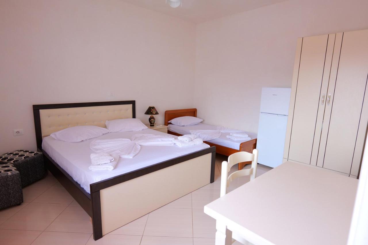 Vila Fredi Ksamil Luaran gambar