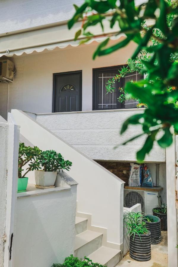 Vila Fredi Ksamil Luaran gambar